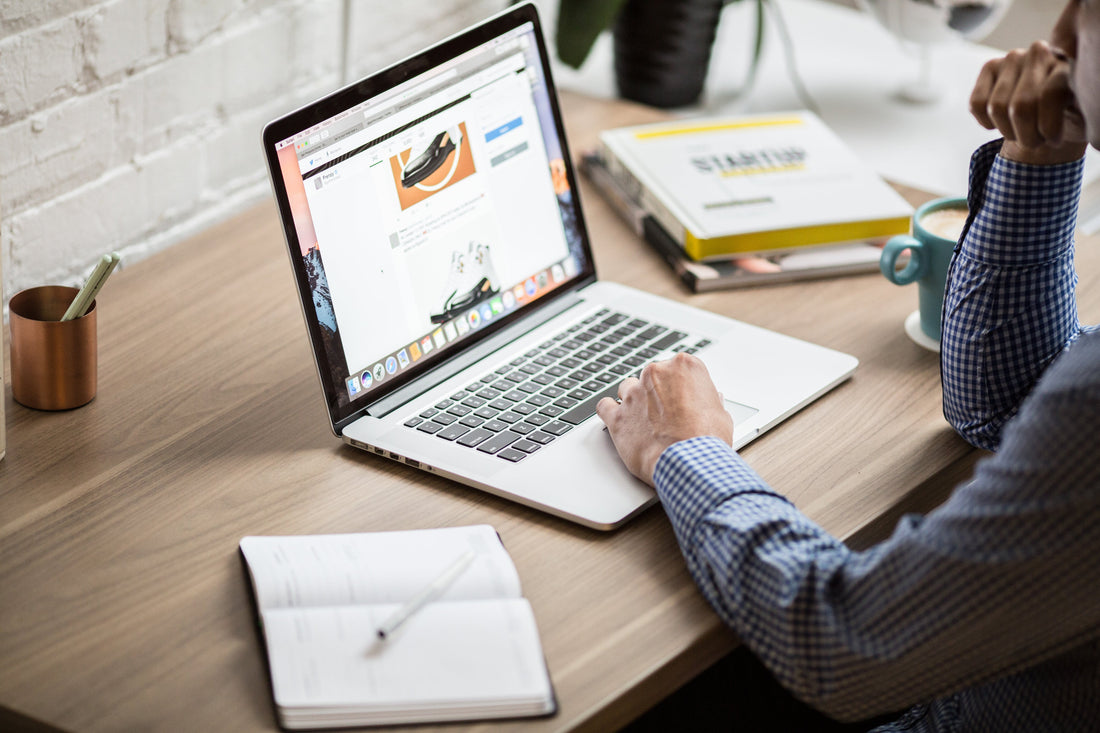 Autoresponders vs. All-in-one CRMs: What Small Businesses Need to Know